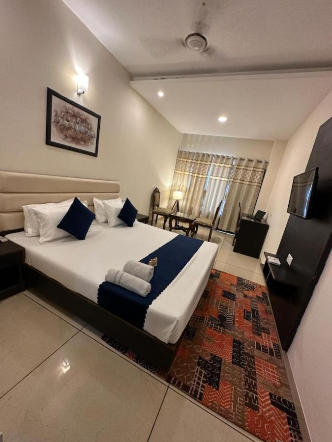 Jb Residency Zirakpur !! Top Rated & Most Awarded Property In Zirakpur酒店 外观 照片