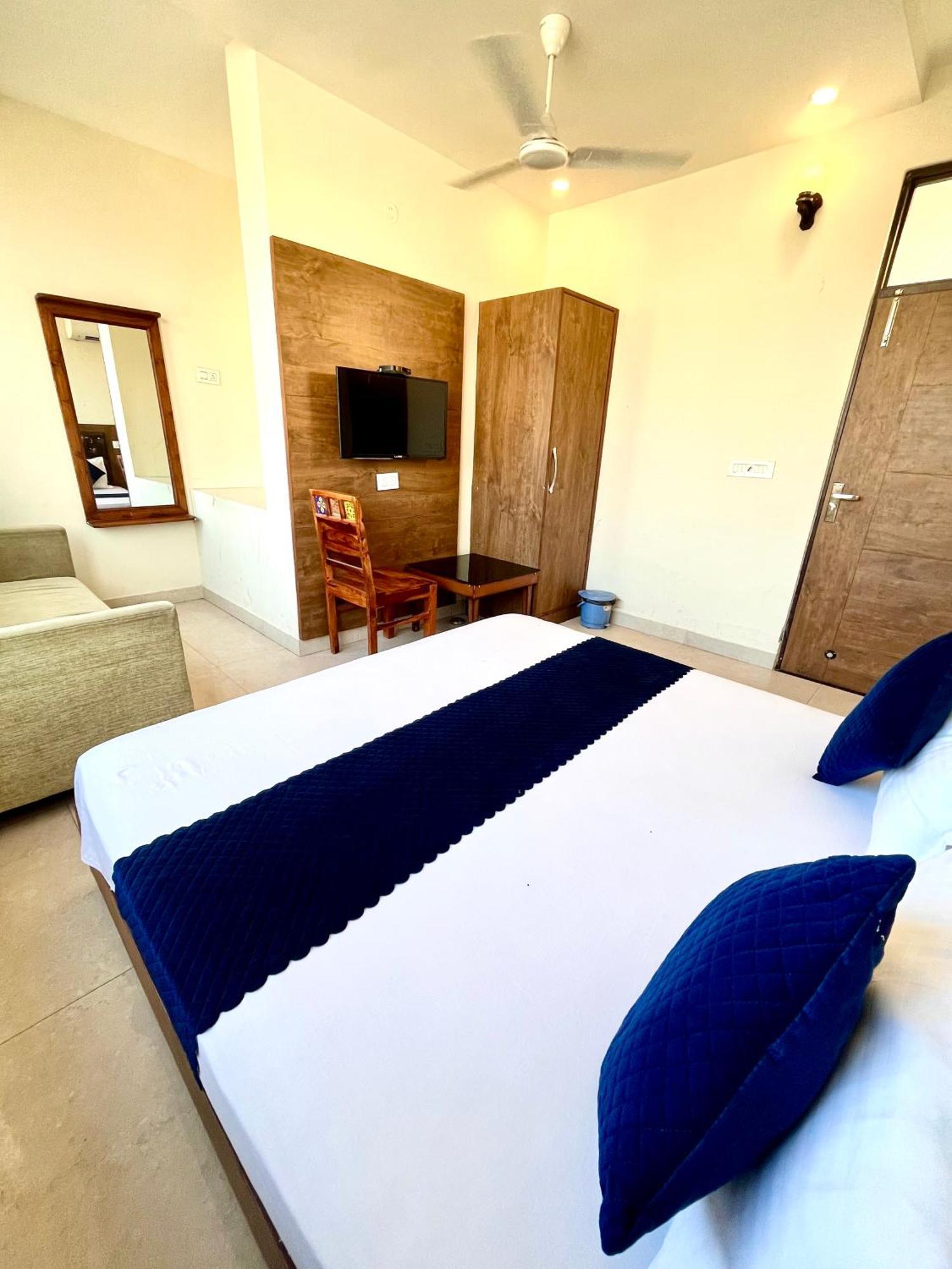 Jb Residency Zirakpur !! Top Rated & Most Awarded Property In Zirakpur酒店 外观 照片